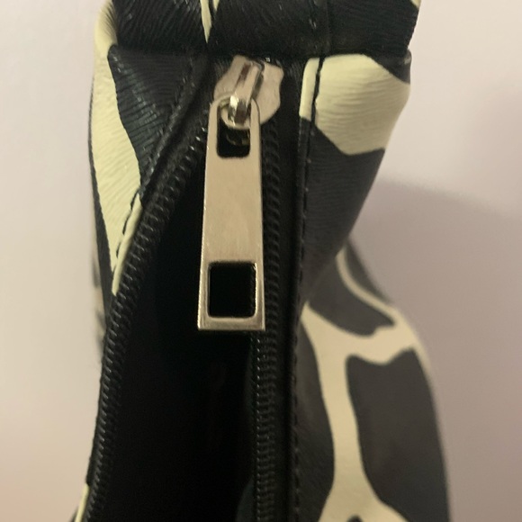 Vintage y2k cow print shoulder bag - Picture 6 of 7